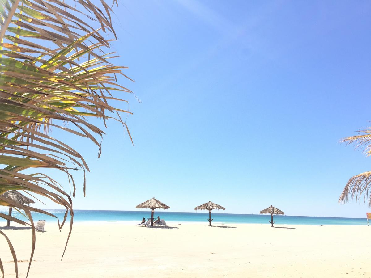 Beach Resort Salalah Exteriör bild