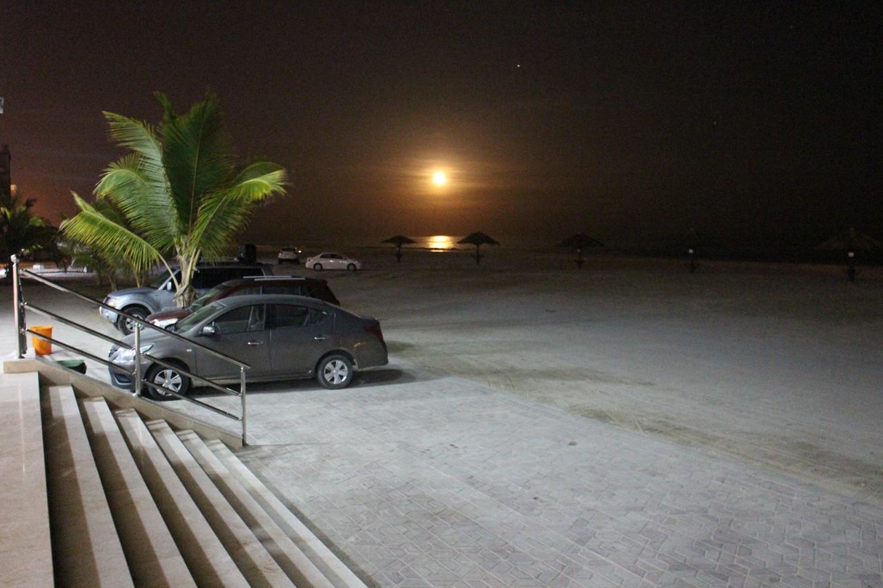 Beach Resort Salalah Exteriör bild