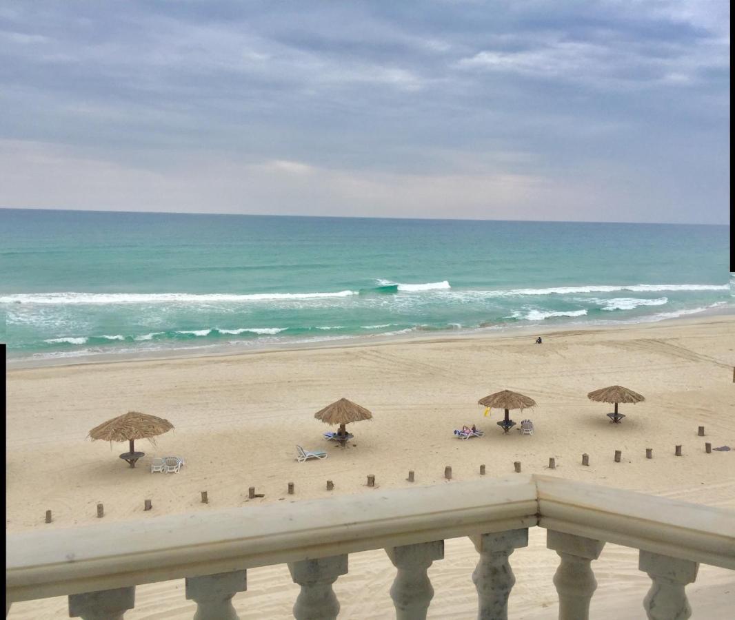 Beach Resort Salalah Exteriör bild