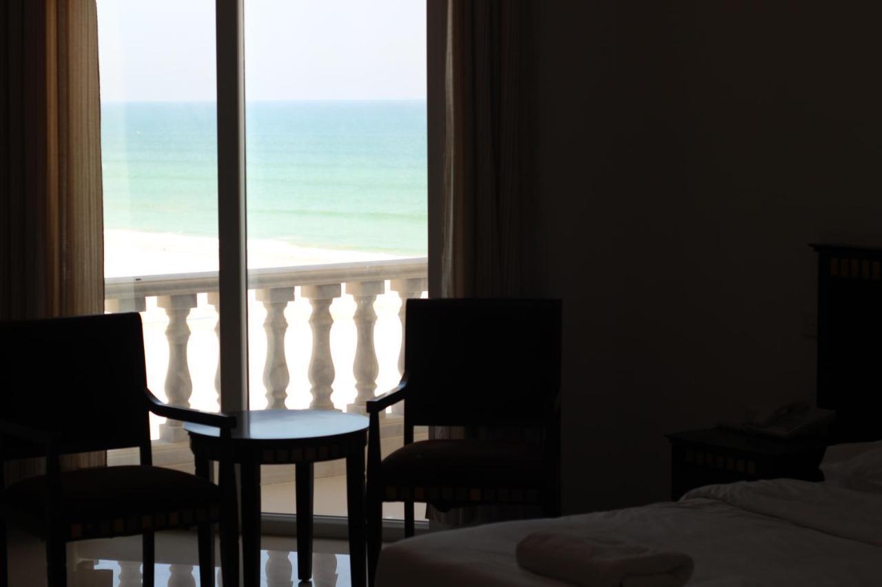 Beach Resort Salalah Exteriör bild